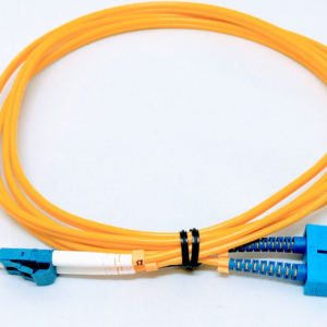 מגשר אופ' LC-UPC/SC-UPC OS2 SM Duplex צהוב 1מ'
