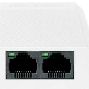 מפצל POE 1 כניסה גיגה + 2 יציאות גיגה PoE Hikvision | DS-3E0503DP-E